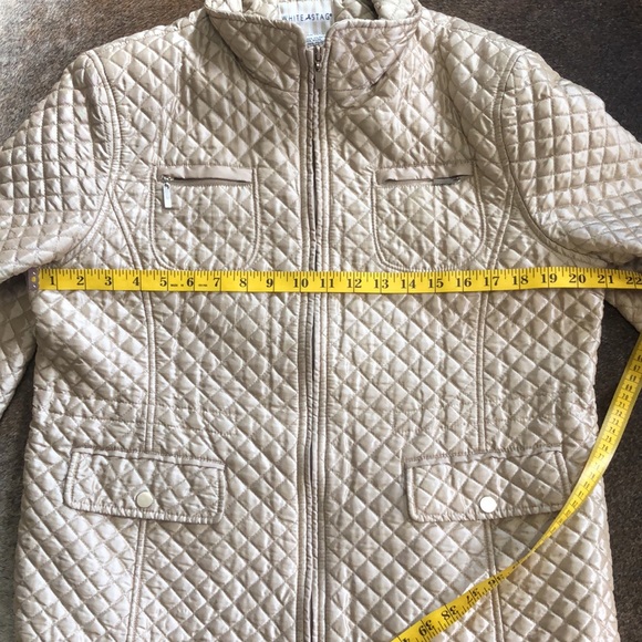 Quilted Jacket - Picture 5 of 6